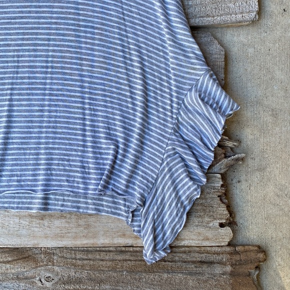 143 Story Women’s Sleeveless Tunic - Picture 4 of 6